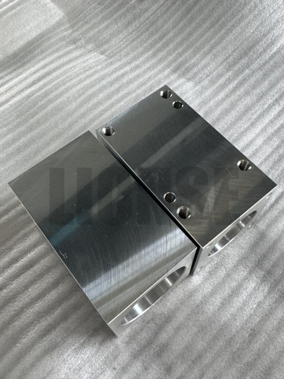 เหตุใดจึงเลือกใช้เครื่องมือเครื่องจักรแปรรูปอะลูมิเนียมและชิ้นส่วนอุปกรณ์