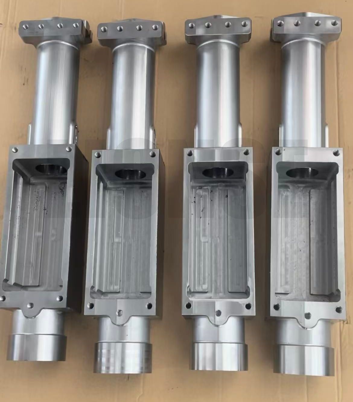 ชิ้นส่วนหล่อด้วยเครื่องจักรที่มีความแม่นยำ 20CrNiMo